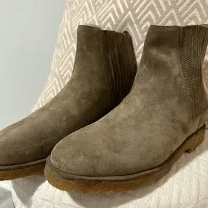Vince | Shoes | Vince Beacon Suede Chelsea Boots | Poshmark display picture 3